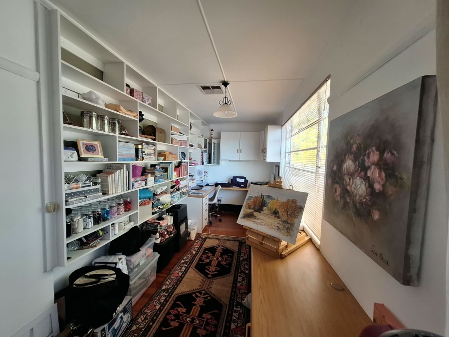 4 Bedroom Property for Sale in Memorial Road Area Northern Cape